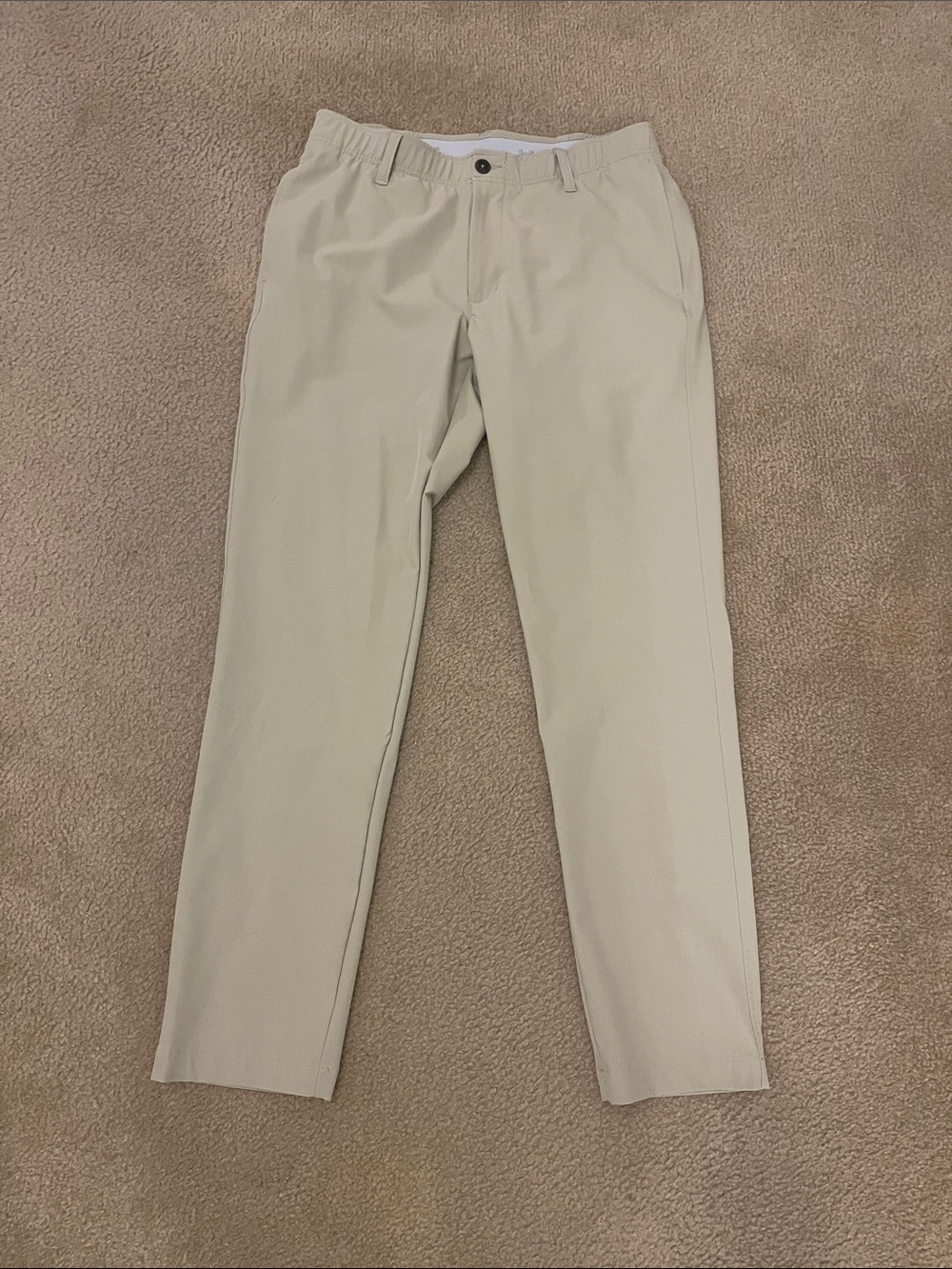 Under Armour Men's Light Khaki Performance  Khaki Pants